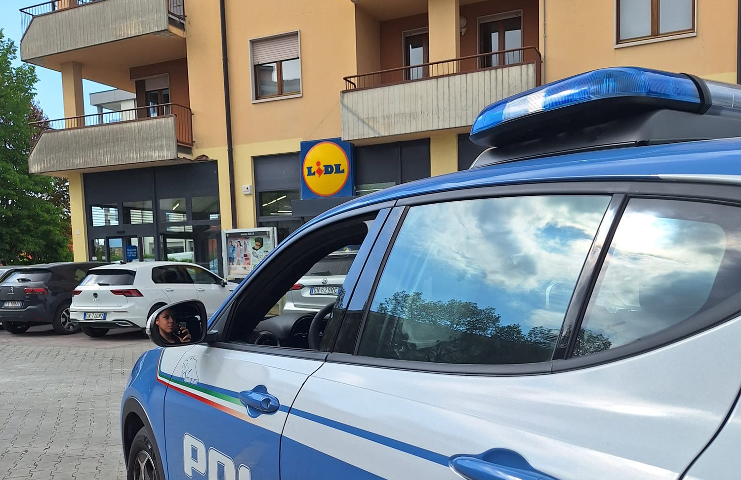 Verona Vittima Di Rapina Pochi Giorni Fa Tenta Il Colpo Al Supermercato